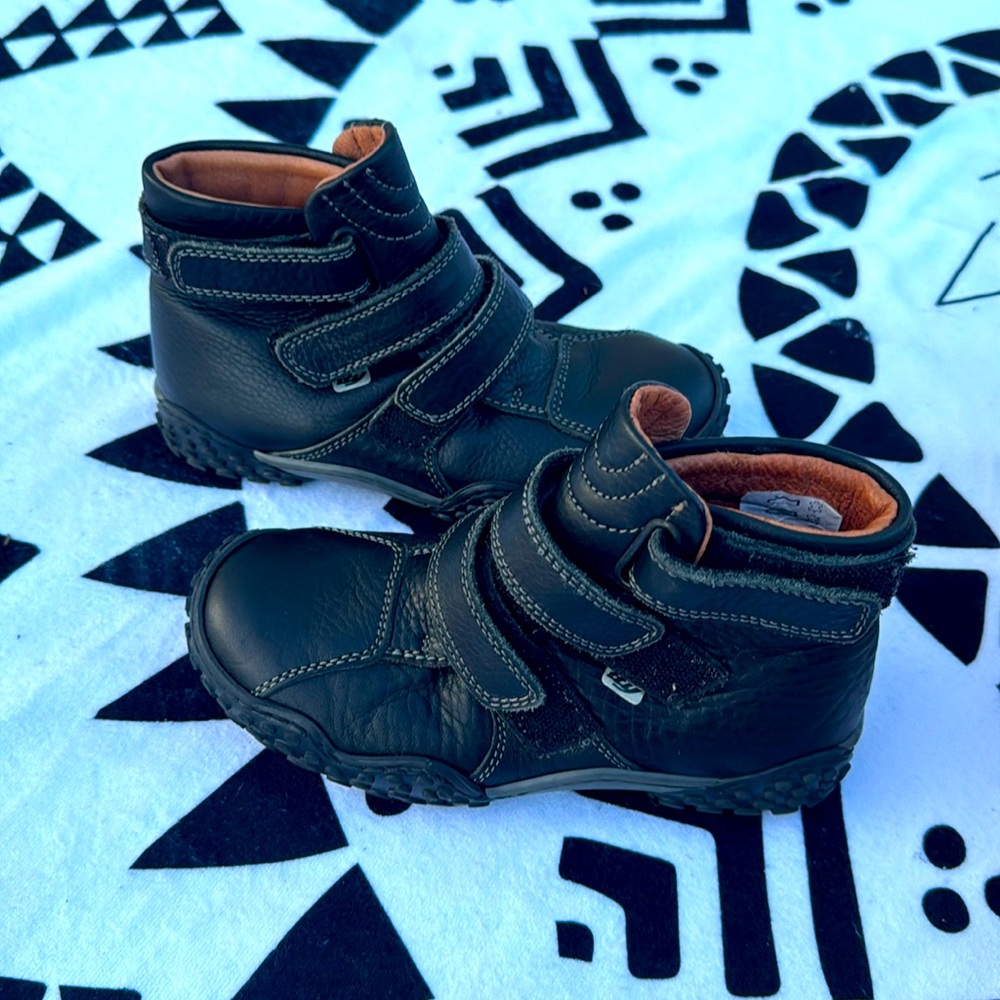 100% Leather Italian boots boys